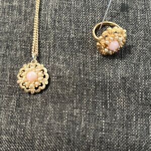 Sarah Coventry Gold Necklace with Pink Centerpiece